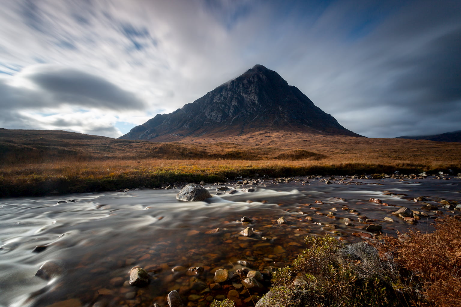 Sob Dearg munro and Buachaille Etive Mor with River Etive in the foreground.